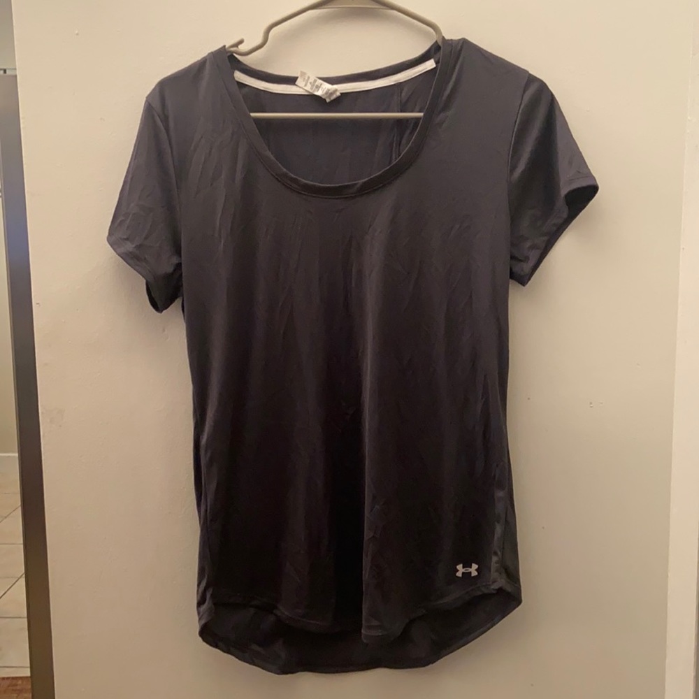 Basic under armor workout top